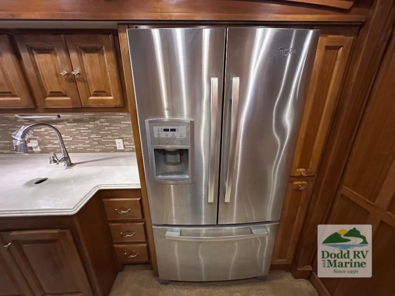 Pre-Owned 2015 Tiffin Motorhomes 40 AH - photo - 16