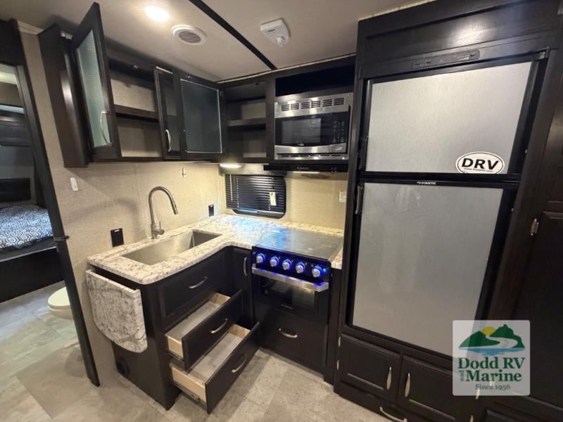 Pre-Owned 2019 Grand Design 3170BH - photo - 7