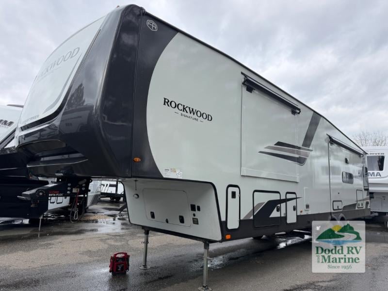 New 2026 Forest River RV 401SFB - photo - 1