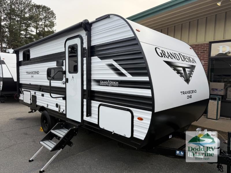 New 2026 Grand Design 161DB - photo - 0