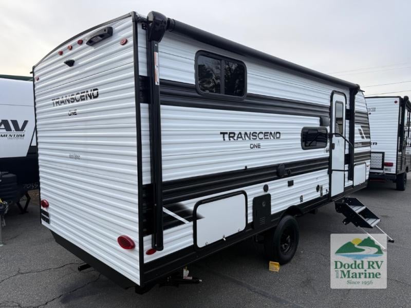 New 2026 Grand Design 161DB - photo - 3
