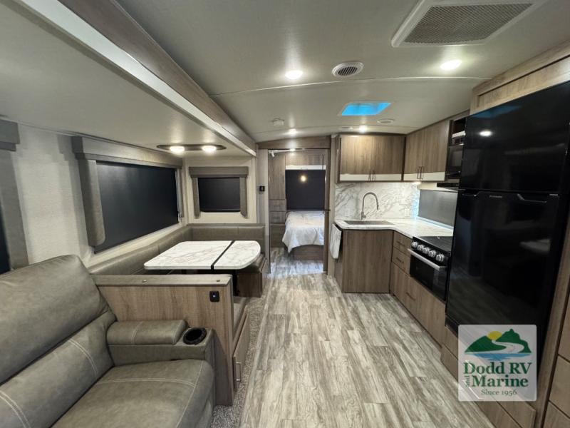Pre-Owned 2023 Grand Design 2800BH - photo - 9
