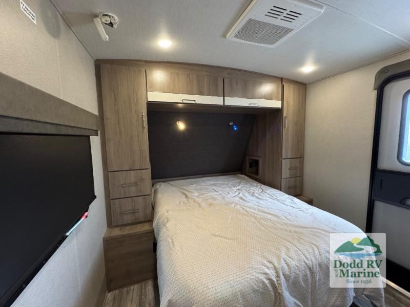 Pre-Owned 2023 Grand Design 2800BH - photo - 22