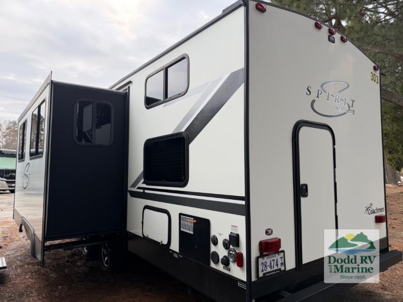 Pre-Owned 2021 Coachmen RV 2963BH - photo - 2