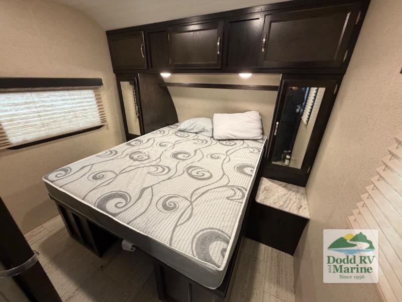 Pre-Owned 2021 Coachmen RV 2963BH - photo - 20