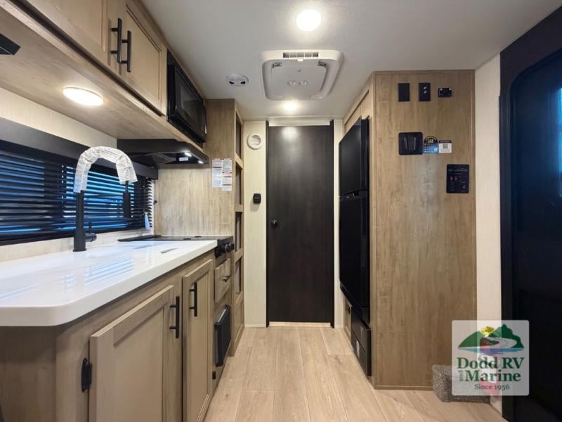 New 2026 Forest River RV 16CMBL - photo - 6