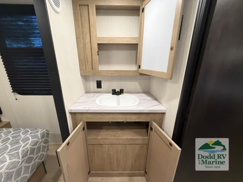 New 2026 Forest River RV 16CMBL - photo - 24