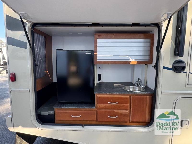 Pre-Owned 2018 Winnebago 29VE - photo - 6