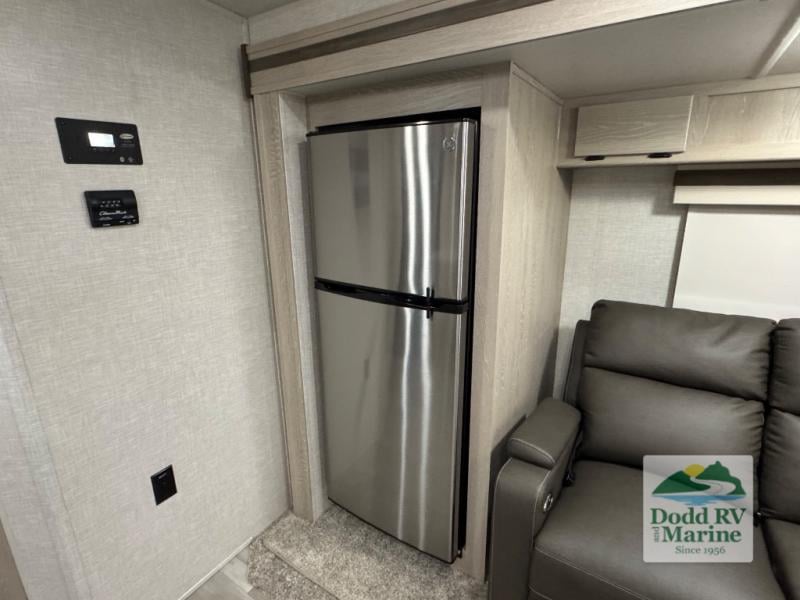 Pre-Owned 2022 Forest River RV 2514S - photo - 18