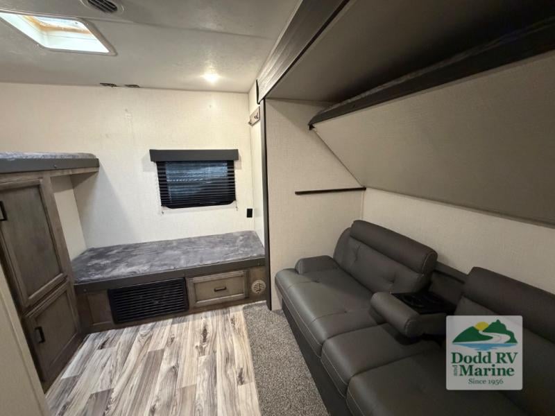 Pre-Owned 2022 Venture RV ST333VIK - photo - 39