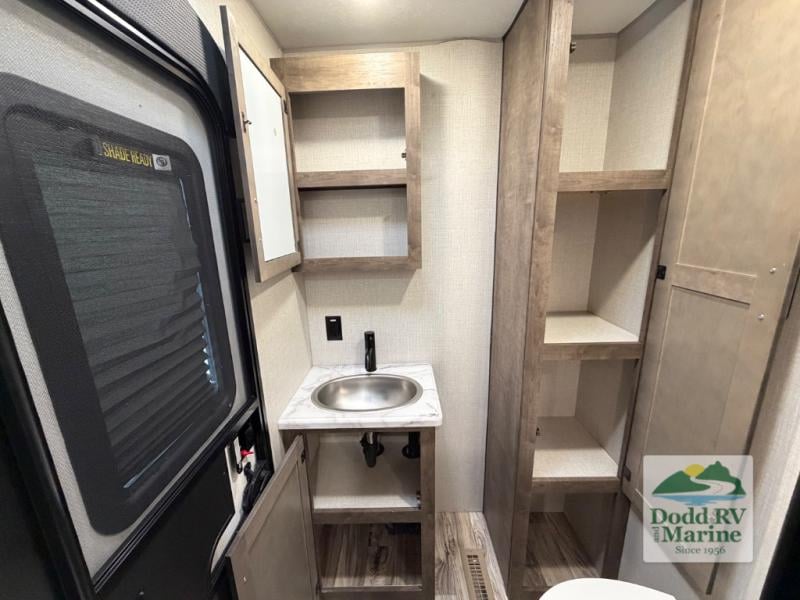 Pre-Owned 2022 Venture RV ST333VIK - photo - 53