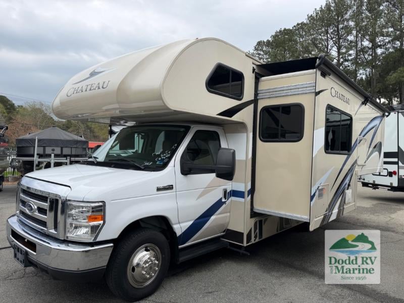 Pre-Owned 2020 Thor Motor Coach 24F - photo - 2
