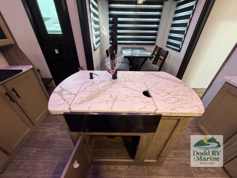 Pre-Owned 2022 Forest River RV 3990 - photo - 22