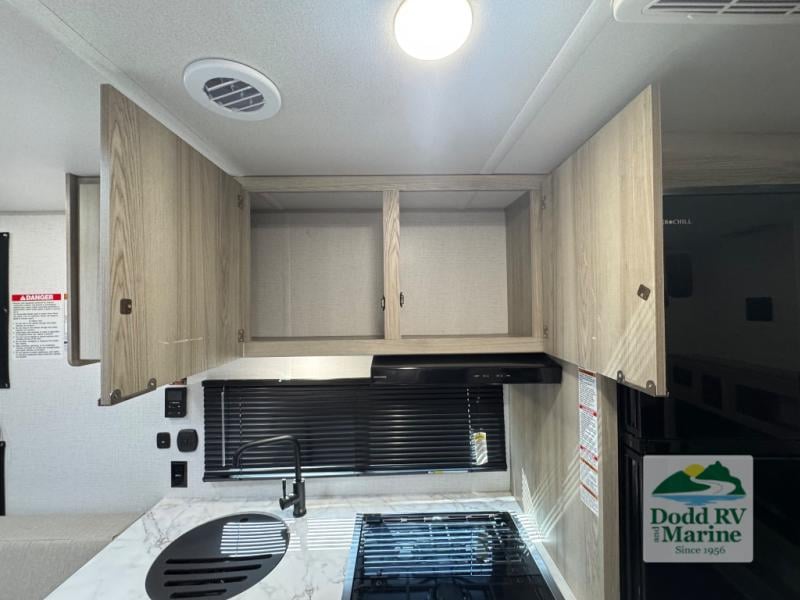 Pre-Owned 2024 Forest River RV 260RT - photo - 11