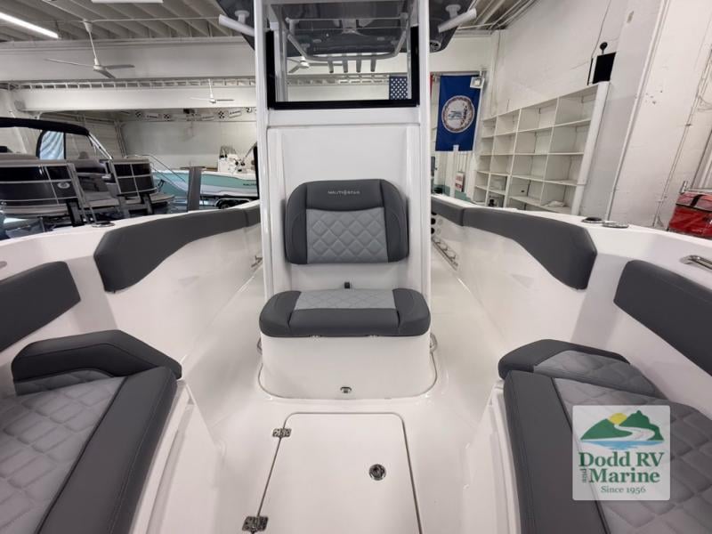 New 2025 Nautic Star 242OS - photo - 15