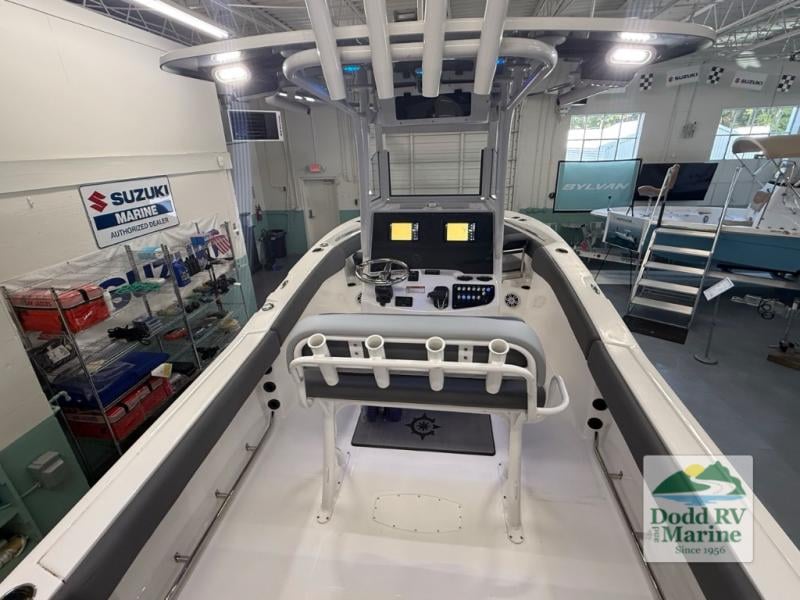 New 2025 Nautic Star 242OS - photo - 27