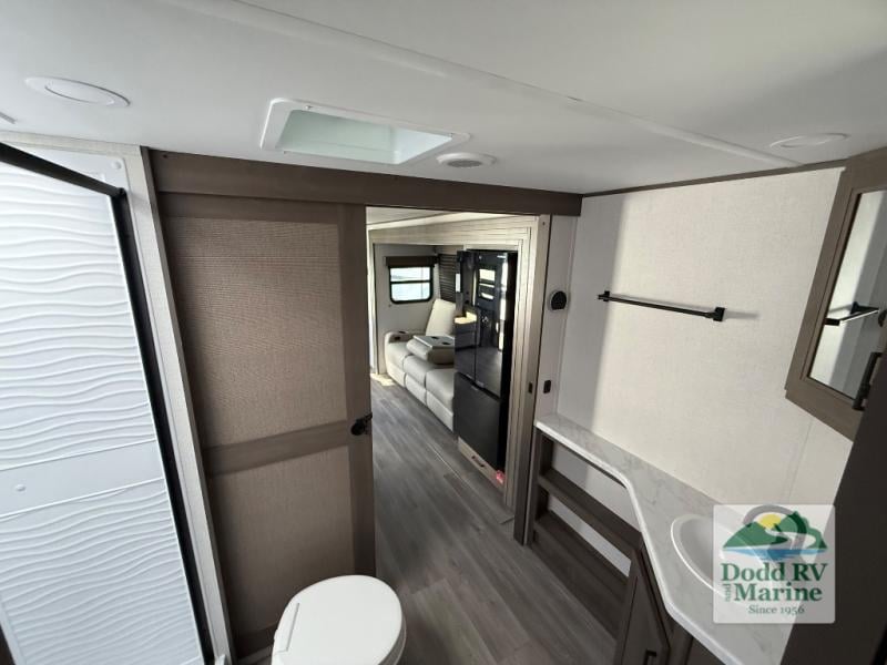 New 2026 Grand Design 245RLT - photo - 33