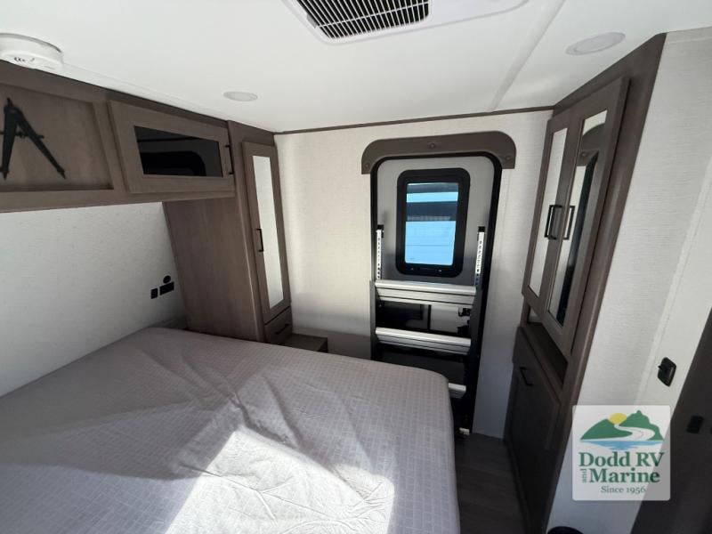 New 2026 Grand Design 245RLT - photo - 24