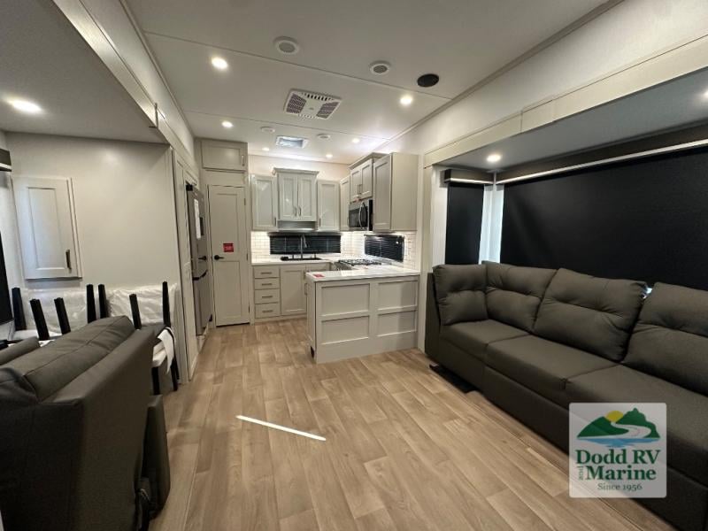 New 2026 Grand Design 3203GK - photo - 4