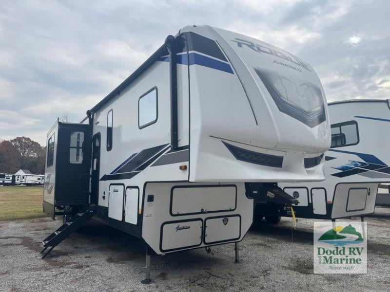Pre-Owned 2024 Forest River RV VGF383G2 - photo - 0