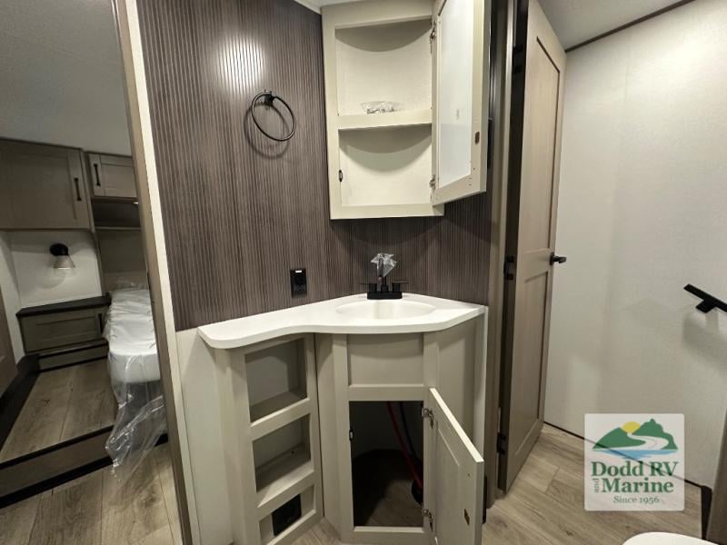 New 2026 Grand Design 303RLS - photo - 40