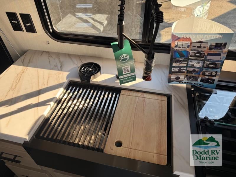 New 2026 Forest River RV 18RR - photo - 9