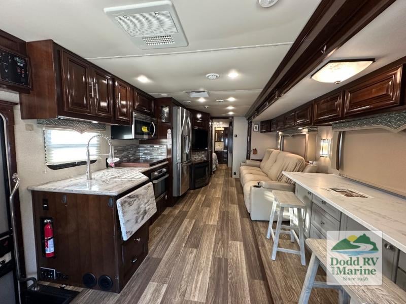 Pre-Owned 2019 Forest River RV 369DS - photo - 4