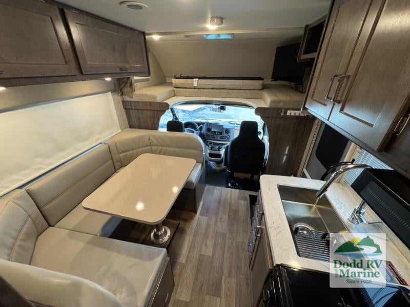 Pre-Owned 2025 Winnebago 22M - photo - 25