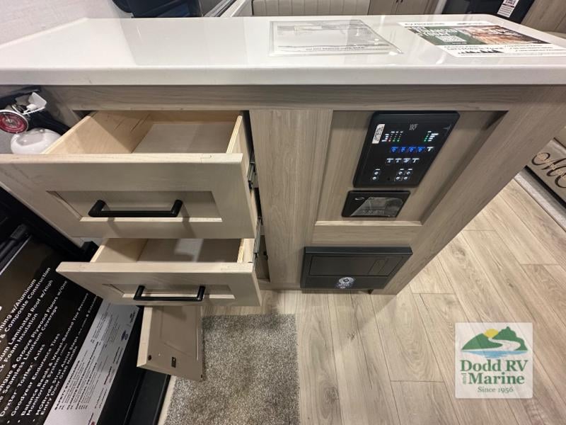 New 2026 Forest River RV 2522FB - photo - 25